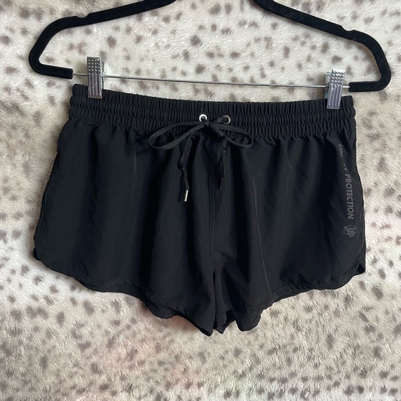 WOMENS BANANA BOAT SHORTS - Picture 1 of 3